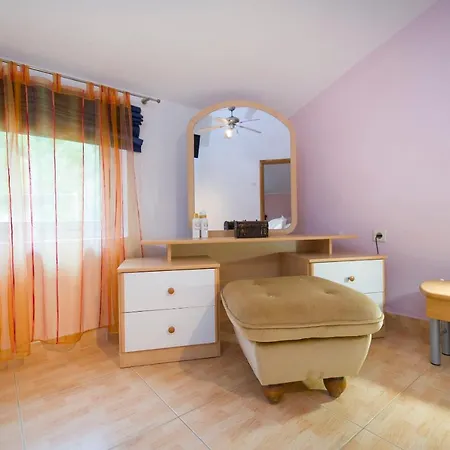 Apartment Marija Brna