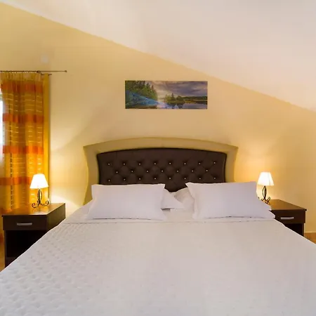 Apartment Marija Brna